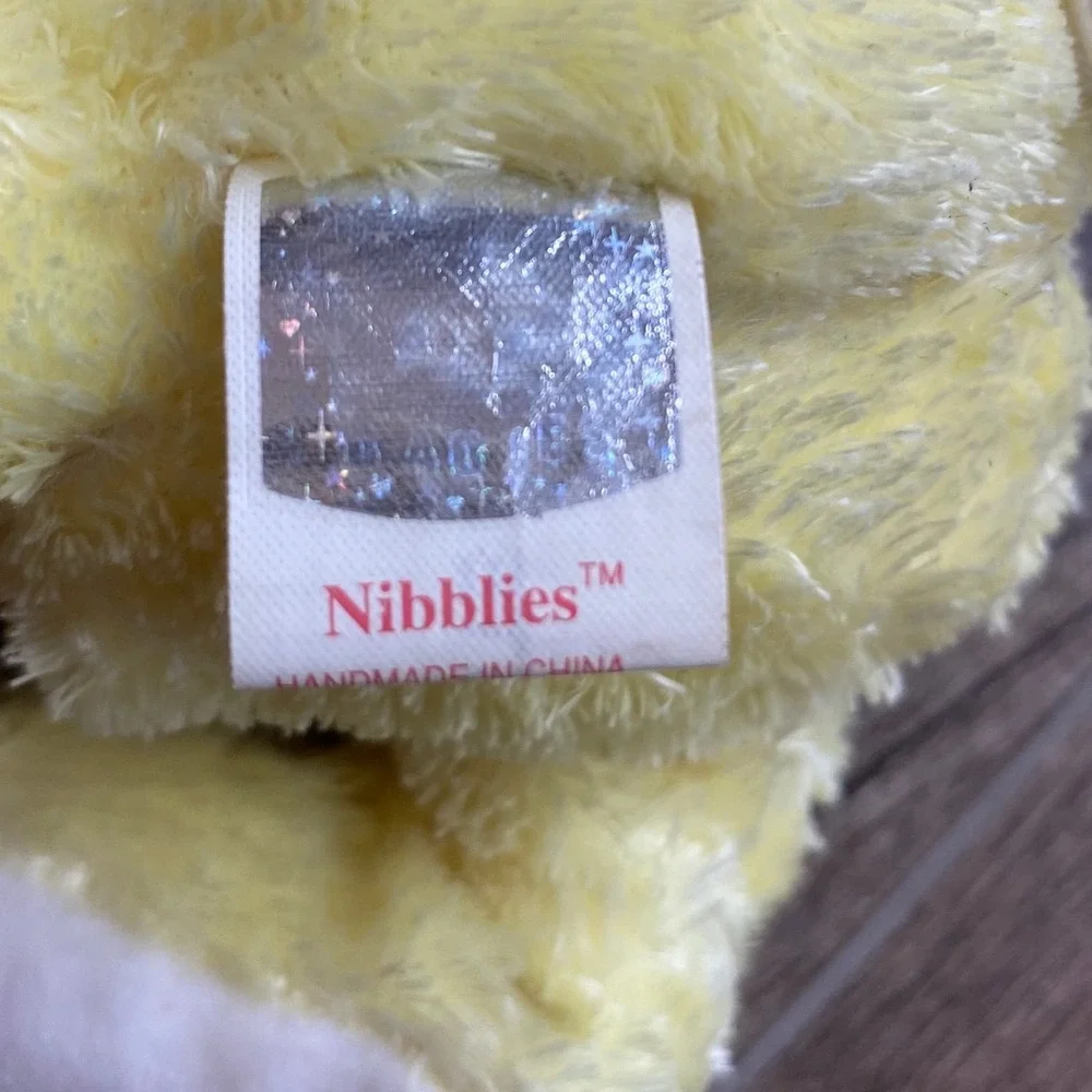 Ty Beanie Babies Nibblies Yellow Rabbit Bunny with Carrot‎ 2002 10th Anniversary
